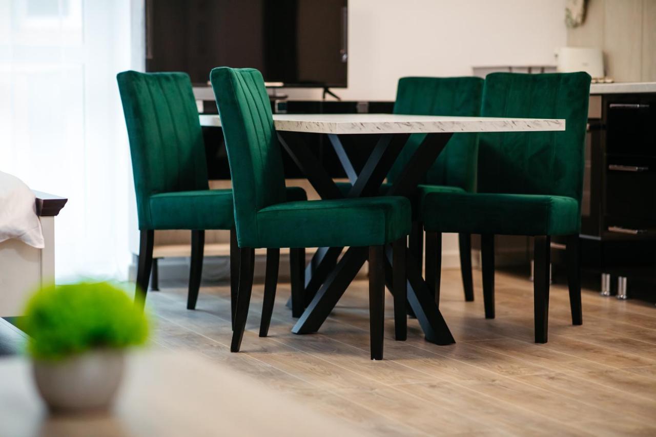 L&V Family Studio Apartment Sinaia Luaran gambar