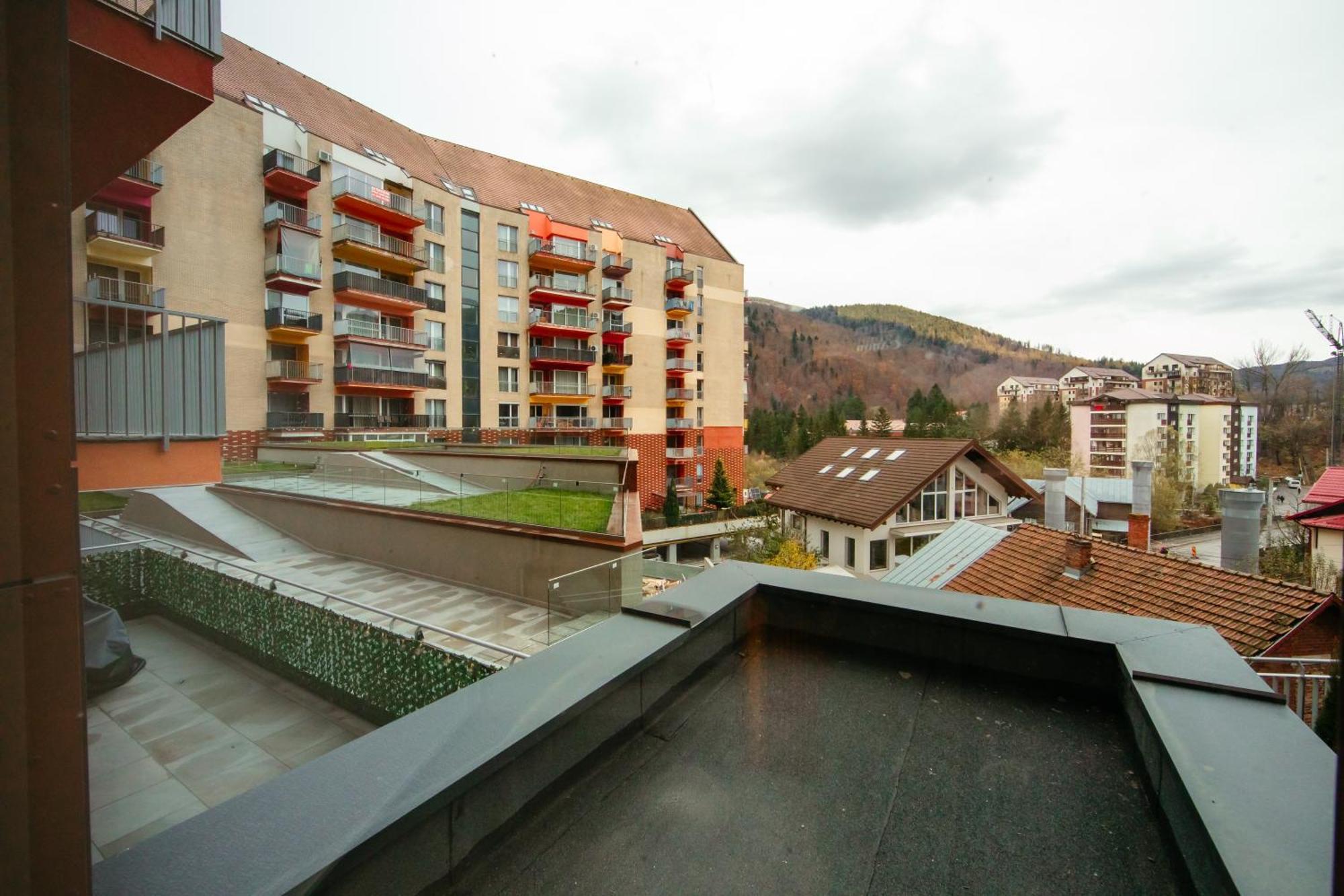 L&V Family Studio Apartment Sinaia Luaran gambar